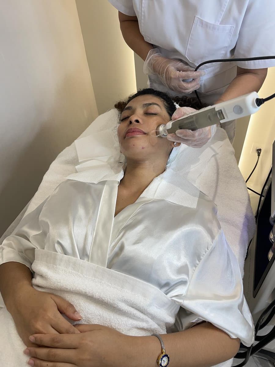 HydroFacial glass-skin treatment at SOI Clinic BGC